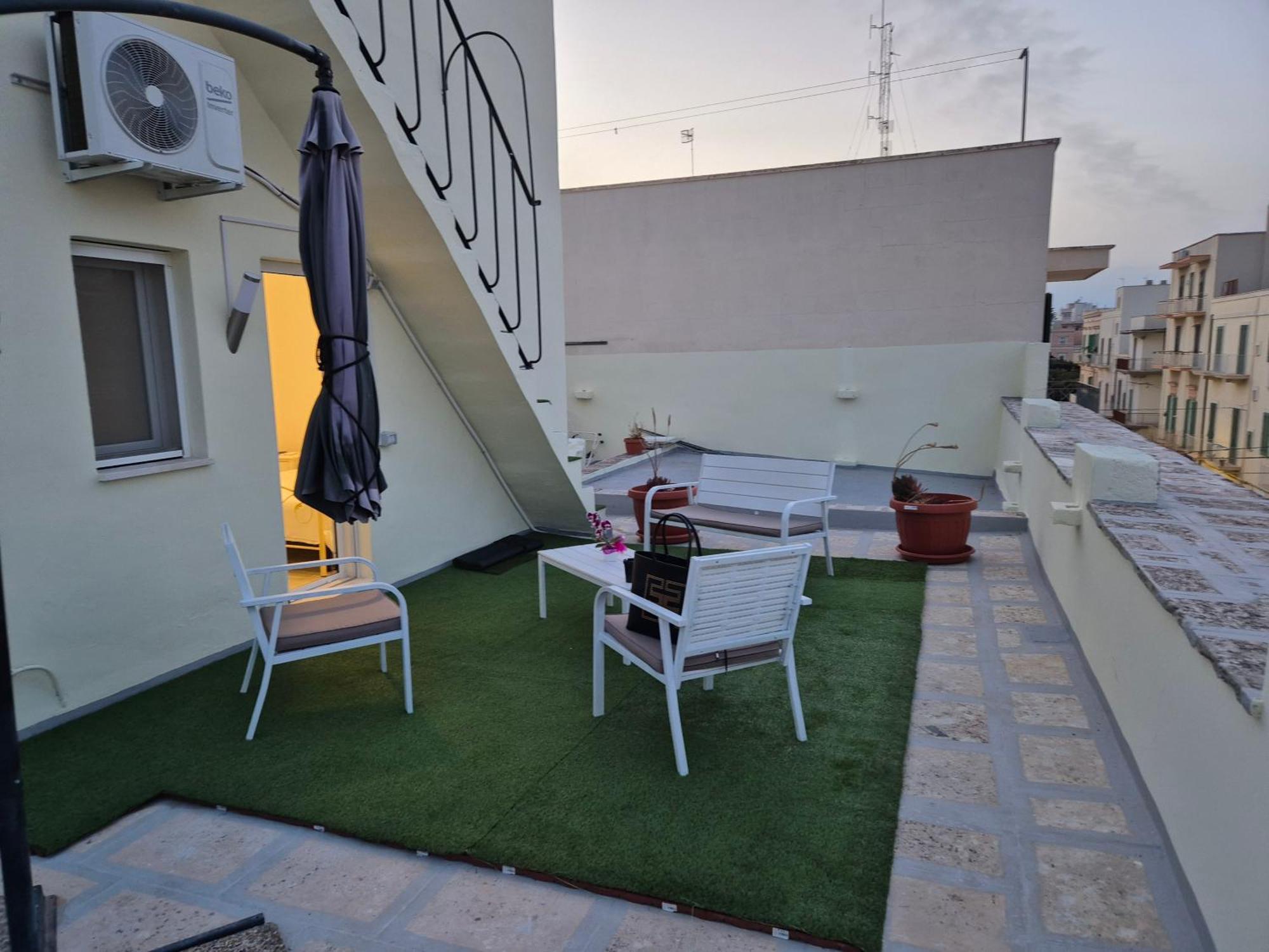 La Terrazza Di Rosalba Panzió Monopoli Kültér fotó